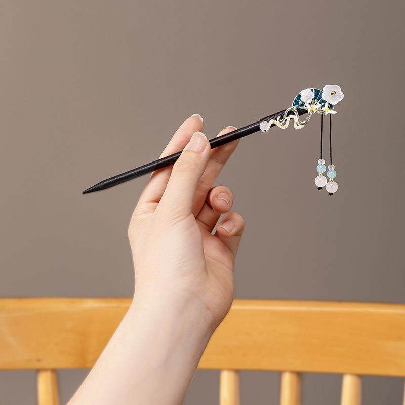 Retro Chinese Style Hairpin For Women Elegant Wooden Flower Tassel Hair Stick Vintage Jewelry Hair Accessory Girls Hairpins