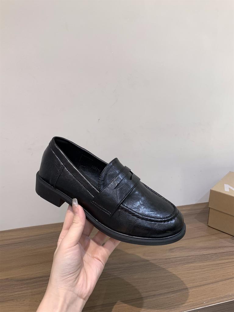 French thick-heeled black loafers single shoes women's shoes 2025 new spring and autumn one-foot British style leather shoes