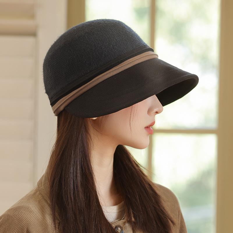 Autumn and Winter Hats for Women with High End Style Baseball Caps with Large Brim and Small Basin Hats Retro Versatile Warm Dome Hat