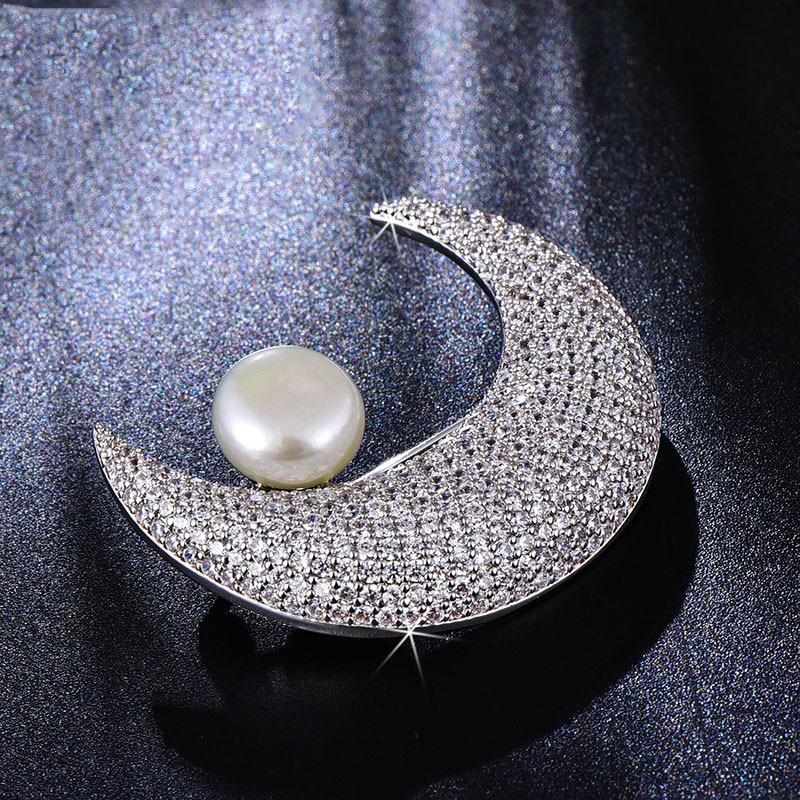 Volldiamant-Mondbrosche, Weiblichkeit, Perlen-Corsage, Nischen-Design, Sinn für Anstecknadel, Anti-Licht-Anzug und Accessoires