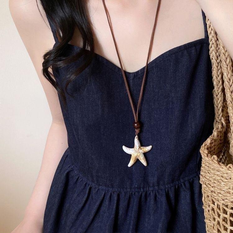 Korean Pearl Necklace: High-End Silver Clavicle Chain with Niche Design, Perfect for Light Luxury and Sweater Pendants.