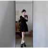 Black Long-sleeved Knitted Dress, Short Female Giant Looks Good, and the Small Man Wears the Skirt In the Early Season.