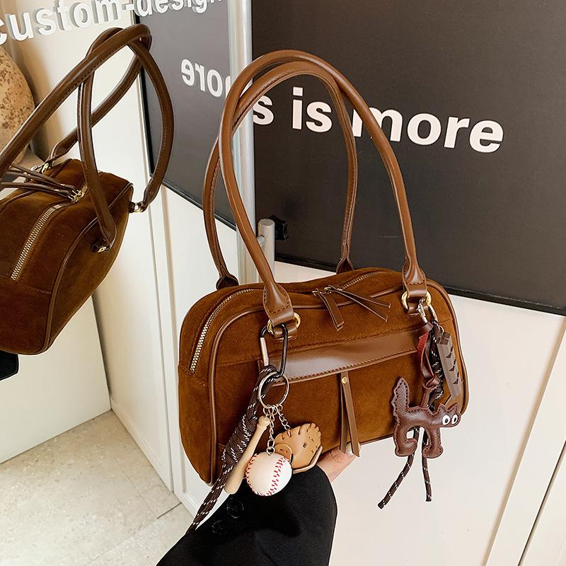 Retro Underarm Bag Women's Autumn and Winter 2025 New Trendy Korean Niche Portable Bowling Bag Large-capacity Commuter Bag