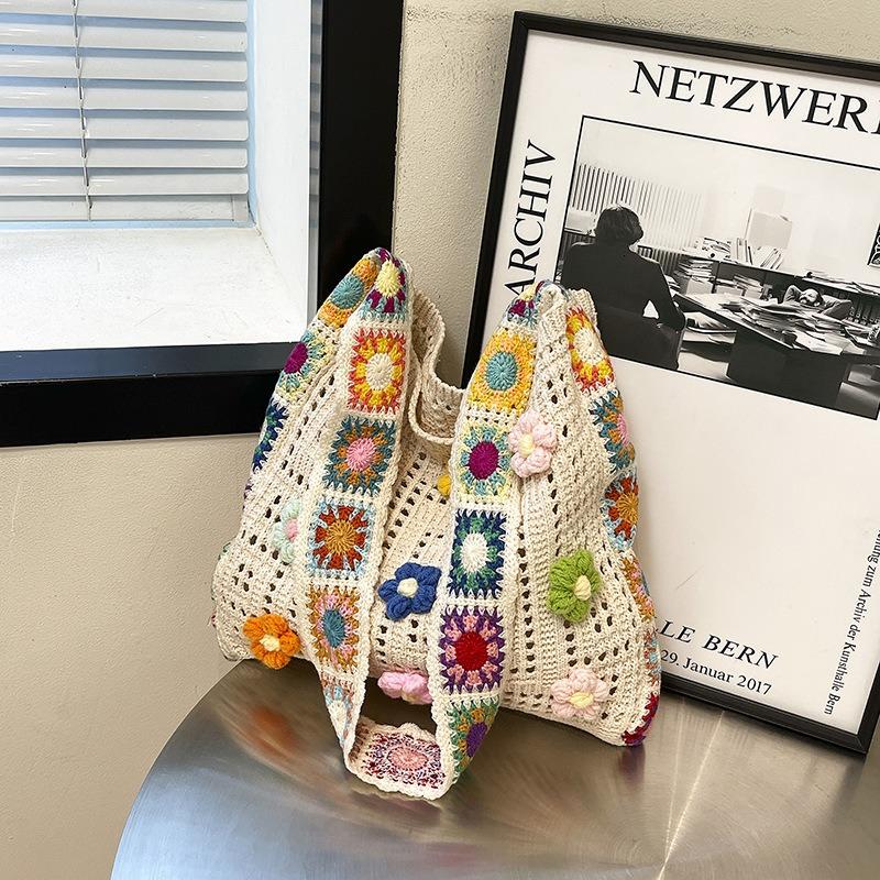 Flower Handwoven Bag Women, New Summer Niche Seaside Vacation Beach Bag Versatile Shoulder Messenger Bag