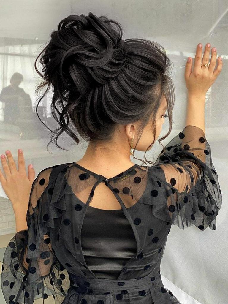 ALAN EATON Claw Clip Messy Bun Hair Piece for Women BLonde Synthetic Wavy Curly Ponytail Hairpiece for Daily Wear Multi-color Option 10 Inch