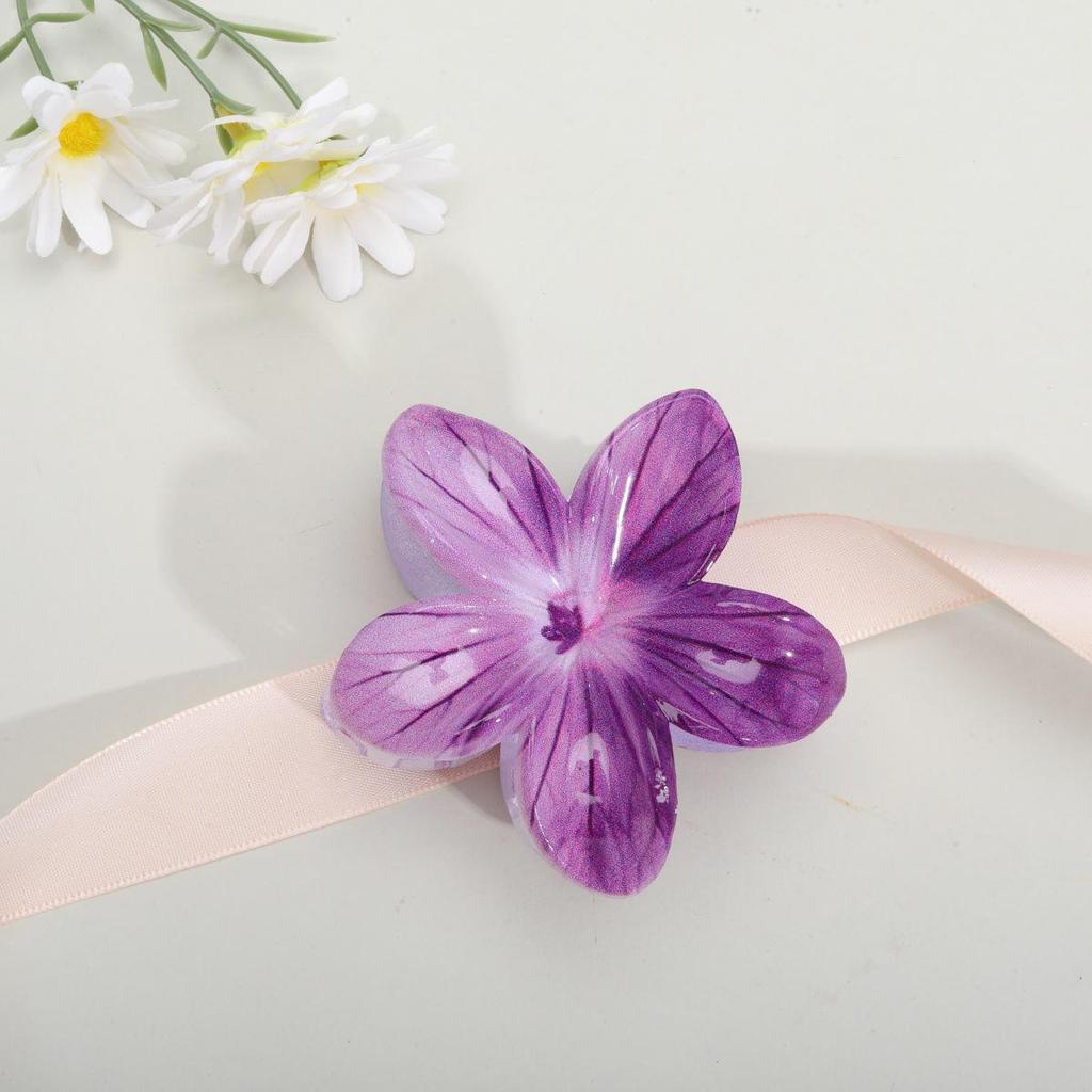 Retro Plumeria Flower Hair Clip for Girls - Cross-Border Sweet Accessory, Five-Petal Design, Perfect for Updos.