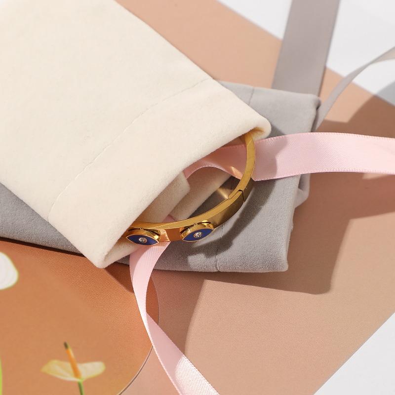 Plush butterfly drawstring velvet pouch - jewelry gift packaging bag - perfume & cosmetic storage bag