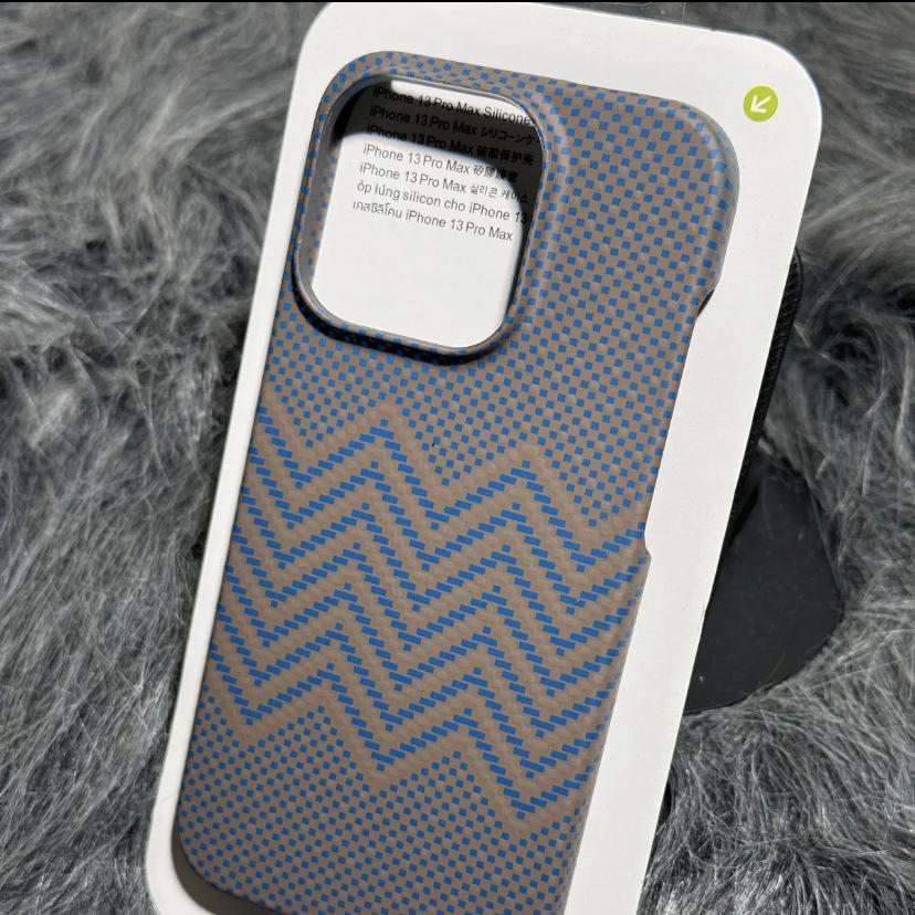 iPhone 17 Pro Max Kevlar Carbon Fiber Texture Drop-Proof Case, Apple 16 Skin-Feel Protective Cover.