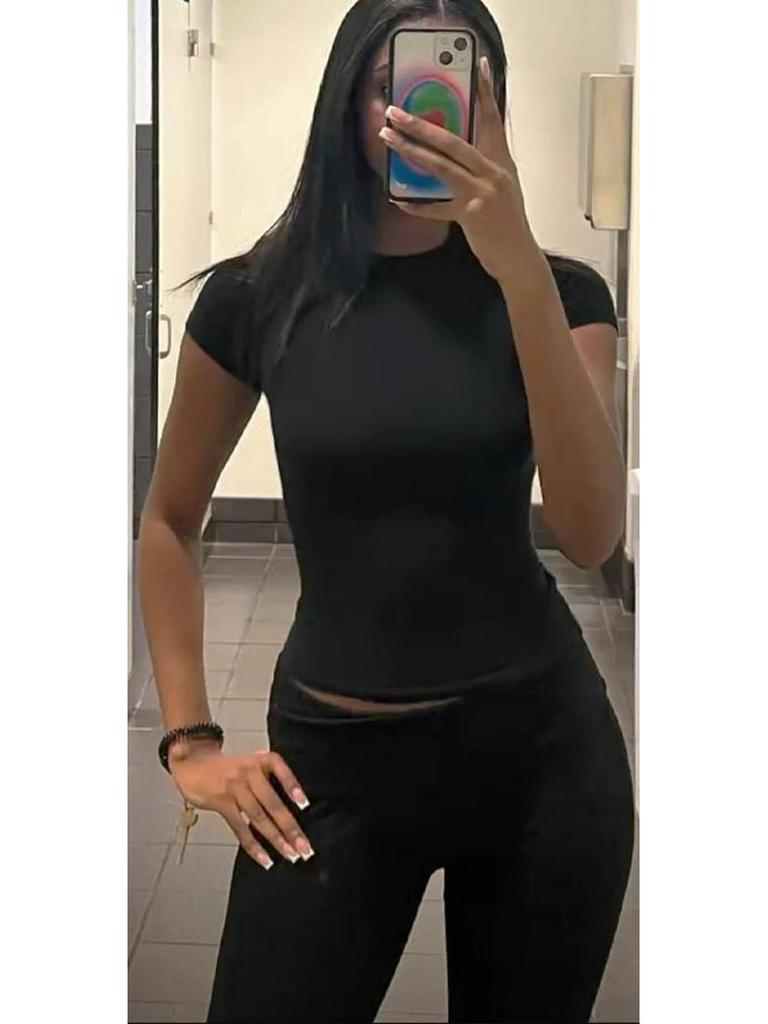 Women's Casual Workout Two-piece Set - Round Neck T-shirt & Low-waisted Flared Pants
