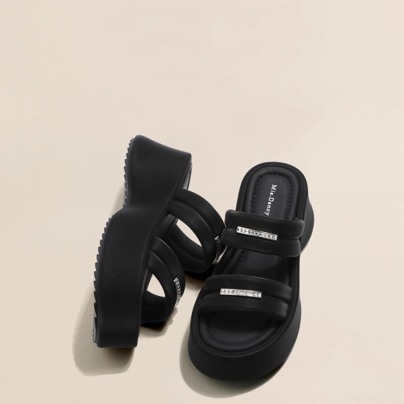 Height increase 7 thin thick-soled slippers for women's summer new models, fashionable bright diamond muffin sandals for women