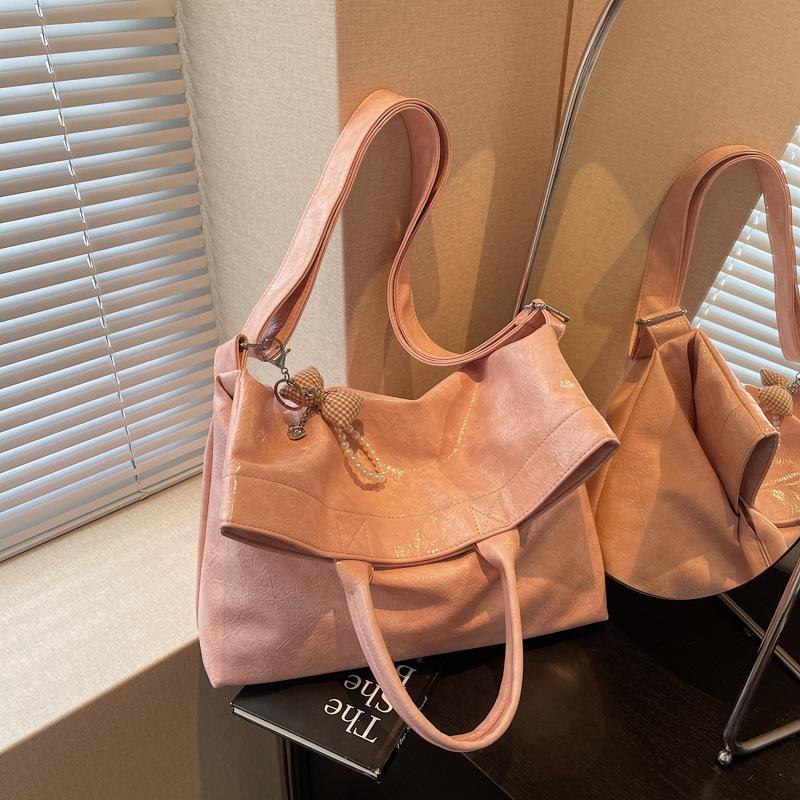 Large capacity portable commuter bag women's new fashion tote bag versatile shoulder messenger bag