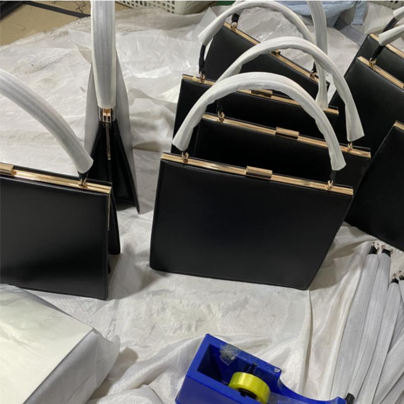 Luxury Simple PU Leather Top Handle Bags for Women Vintage Female Clip Closed Underarm Bags Fashion Solid Color Ladies Handbags