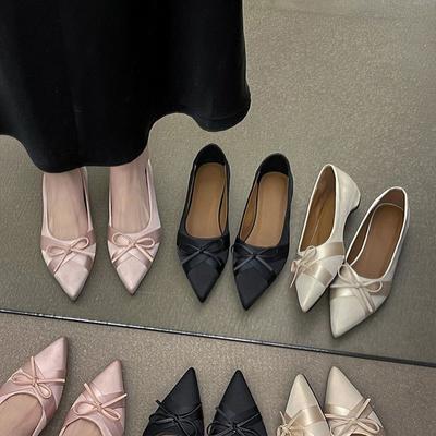 Calzado para mujer – Zapatillas