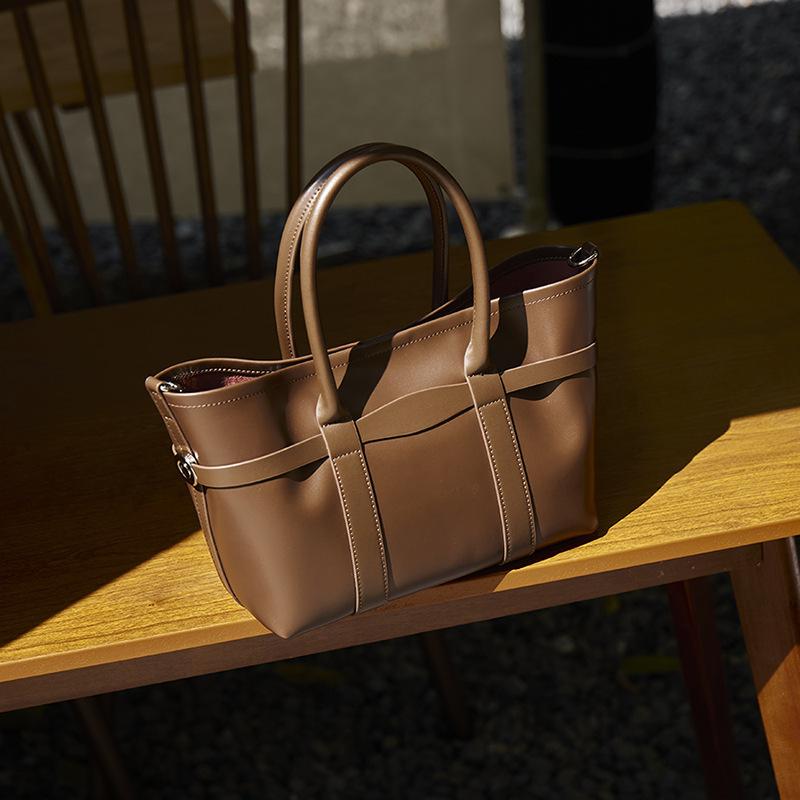 Niche Design High-quality Soft Cowhide Large-capacity Tote Bag, Simple Genuine Leather Shoulder and Crossbody Bag, Stylish and Elegant Women's Bag