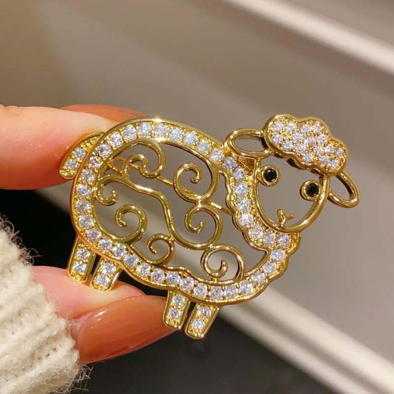 Delicate Goat Sheep Brooch Shiny Rhinestone Inlaid Unisex Fashion Pin Perfect Jewelry Gift For Women Girls Birthday Party