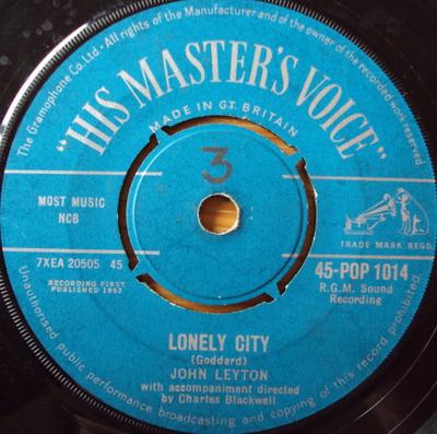 Disc 7 inch JOHN LEYTON - Lonely City 45POP1014 His Master's Vo 1962 UK Pop Folosit