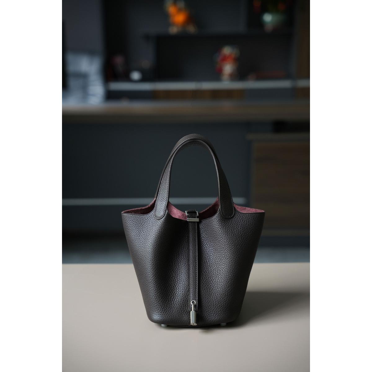 

TC first layer cowhide wax thread hand-sewn vegetable basket all-steel hardware brushed oil edge handbag craftsman code 18CM