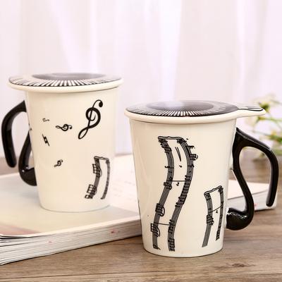 Nuova Tazza da Musica Creativa in Ceramica Tazza d'Acqua con Segno di Nota Tazza per Coppia a Forma di Tastiera con Coperchio Tazza da Caffè