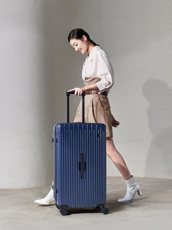 

OIWAS OCX6743 24-inch Hardside Checked Luggage