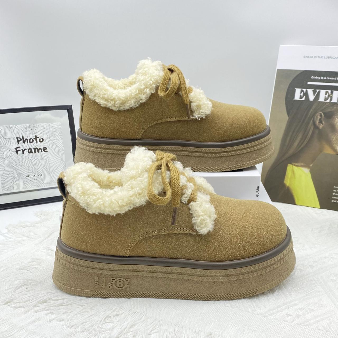 

Женские туфли на плоской подошве из замши и меха на платформе, теплые, плюшевые, хлопковые, повседневные, спортивные, зимние, 2024, трендовые, на шнуровке, зимние ботинки Zapatos Mujer 40 хаки