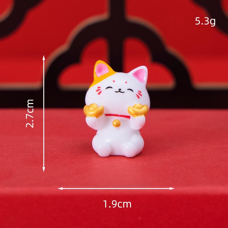 1pcs Figurines Miniature Cute Lucky Cat Micro Landscape Crafts Ornaments For Home Decorations Animal Car Decor Room Accessories