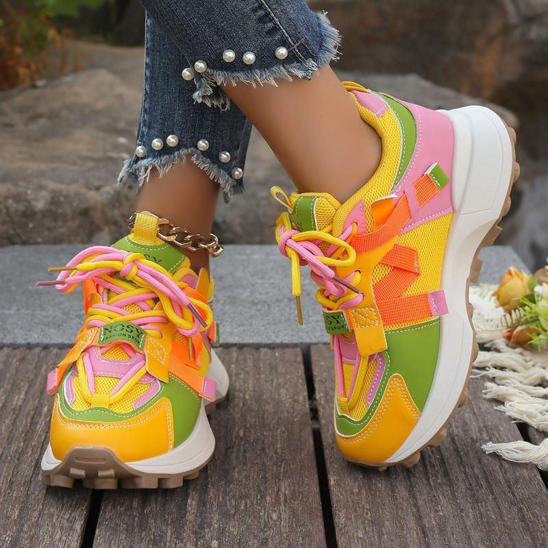 Comfortable Low Top Lace Up Women Sneakers 2025 New Women Breathable Platform Sneakers Outdoor Casual Shoes