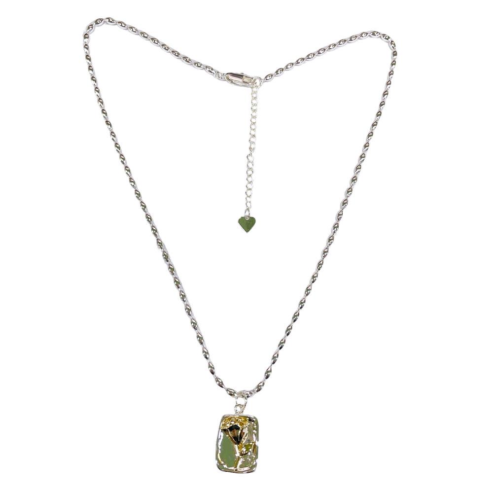 European Rose Flower Pendant Necklace Choker - Women s Light Luxury Jewelry