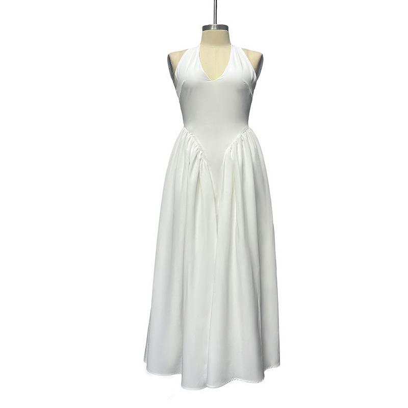 Autumn 2024 French Socialite Deep V-Neck Halter Pleated Slimming Dress