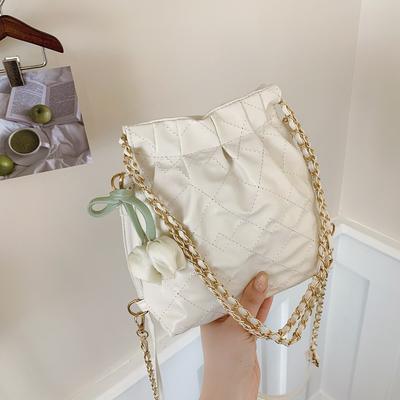 Spring and Summer New Fashion Classic Diamond Chain Bag High-end Shoulder Backpack Portable Messenger Bucket Bag