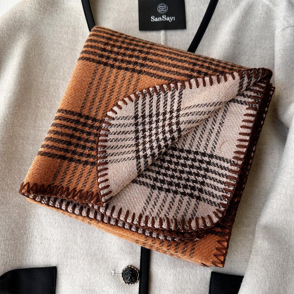 New Overlock Versatile Plaid Scarf for Women Autumn and Winter High End Atmosphere with Coat and Warm Scarf