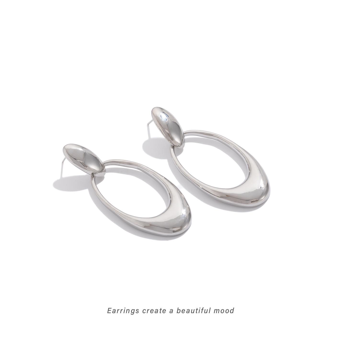 

Korean High-End Simple Oval Stud & Coil Earrings in Silver