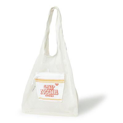 New Era NEW ERA Eco Tote Bag 22L Dobrável COPO NOODLE Copo Noodle Sabor Regular Homens Mulheres Unissex Branco Casual Acessórios Eco Bag Colaboração