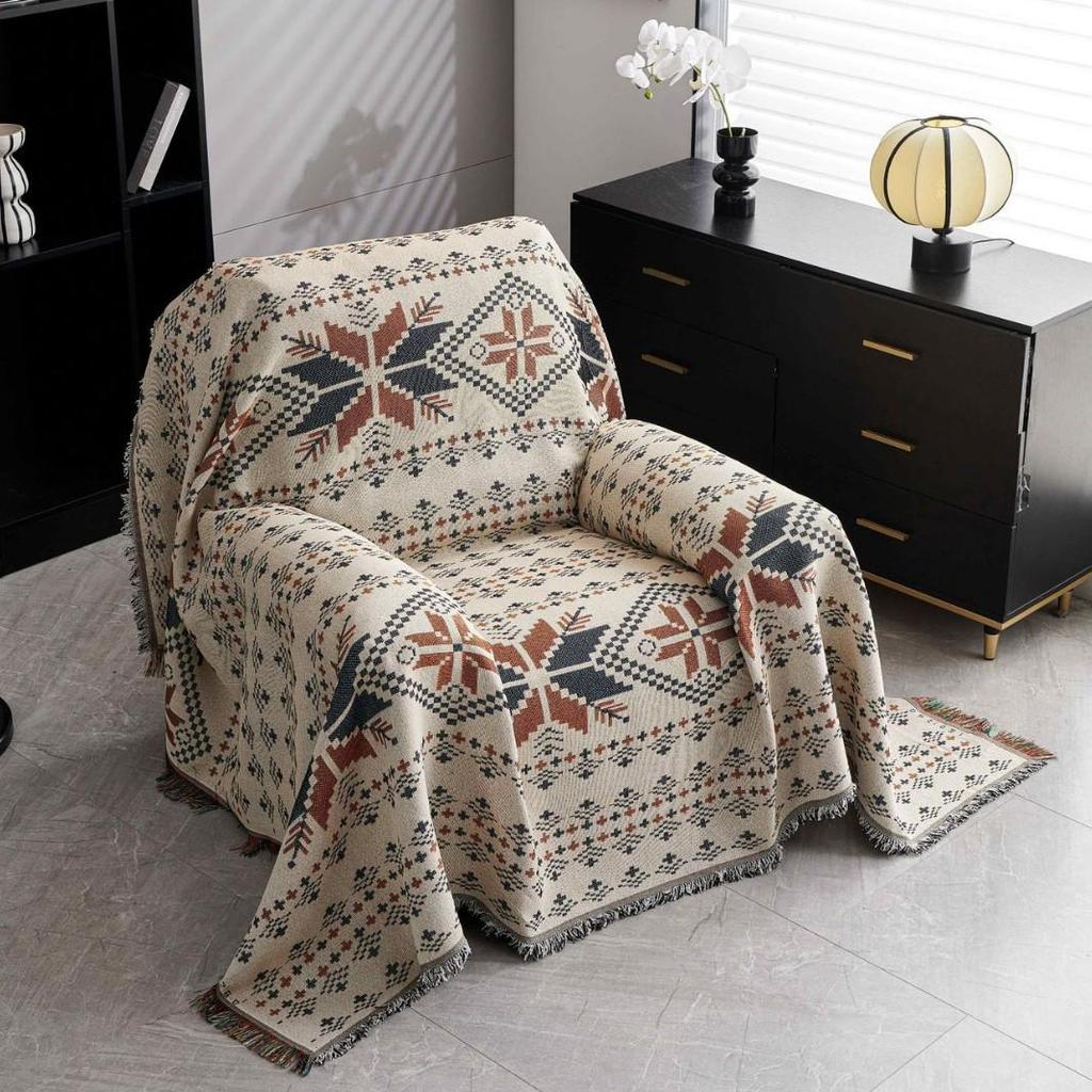 Luxury Lucky Cat Recliner Cover: Non-Slip, Double-Sided, All-Season Backrest and Cushion Protector