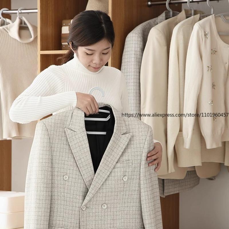 Multifunktionaler Kleiderbügel für Zuhause Breit-Schulter Abdrückfrei Mantelbügel Platzsparend Wäschehaken für Wohnheim Kleiderschrank