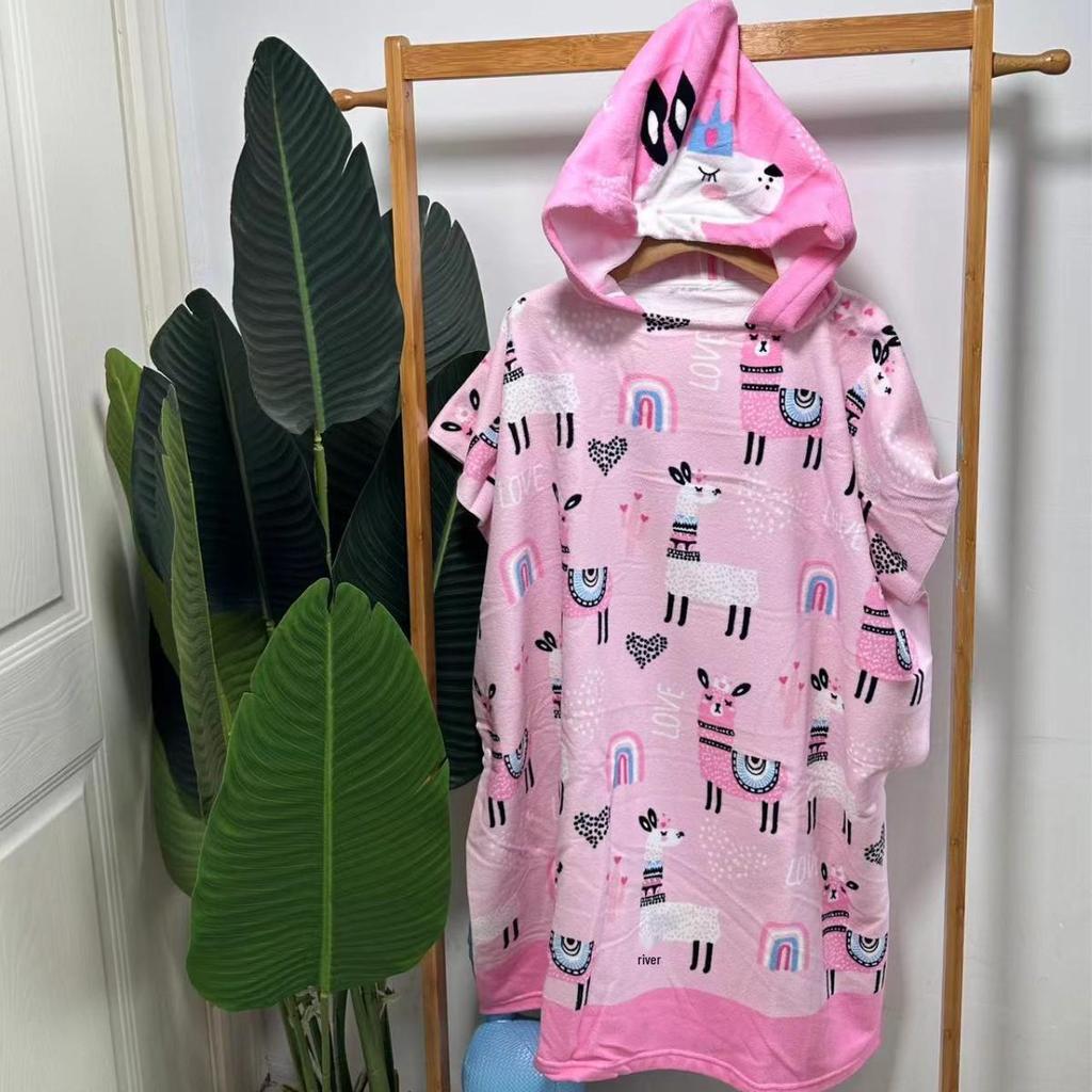 Children's Hooded Bath Towel: Antibacterial, Quick-Drying, Wearable Cloak for Bath or Beach.