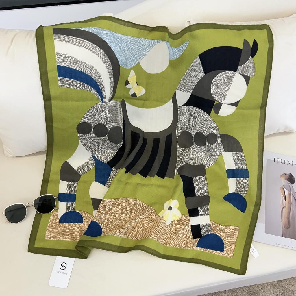 2024 New Fashionable Versatile Silk Scarf 68 Cm Printed Sunscreen Decorative Small Square Scarf Velvet Texture Scarf
