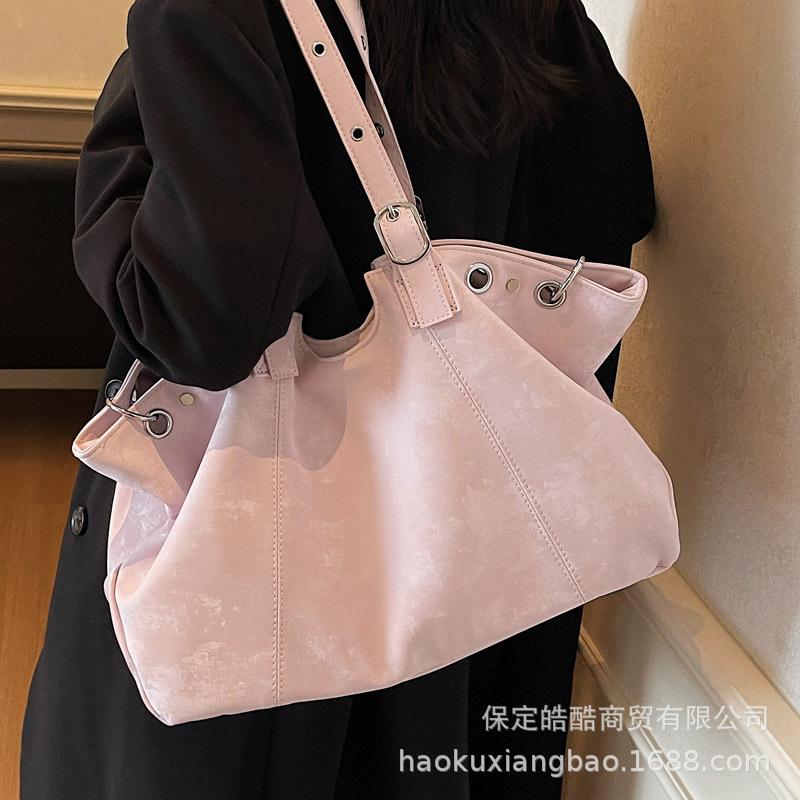 Large-capacity Pleated Bag Women's Autumn and Winter Versatile 2025 New Casual Shoulder Underarm Bag Work Commuter Tote Bag
