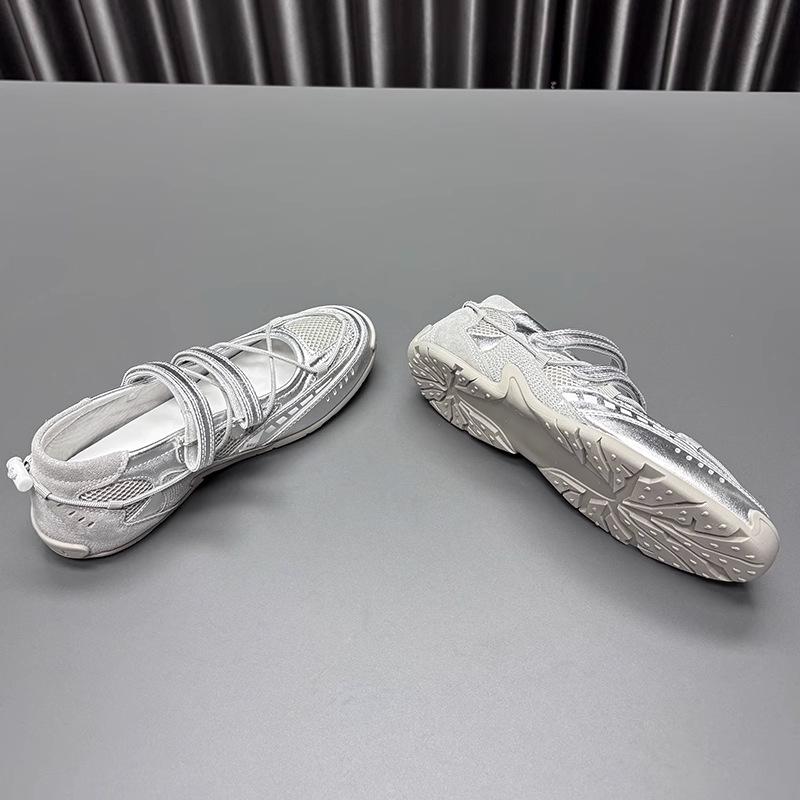 Evropské baleríny z hovězí kůže dámské 2025 léto nové stříbrné zapínání na suchý zip ležérní boty Mary Jane dámské jednobotky s nízkým výstřihem