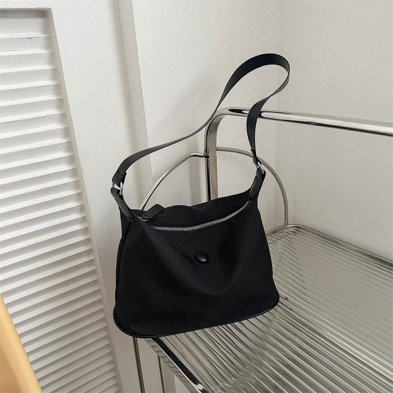 Fashionable And Stylish Autumn Season Single Shoulder Tote Bag For Women In Black Pink Blue Or White
