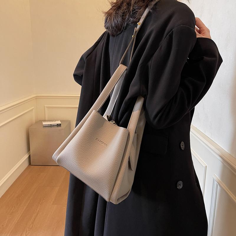 Women's Bag 2025 Winter New Vegetable Basket Simple Handbag Soft Leather Shoulder Bag Oblique Span Bucket Bag