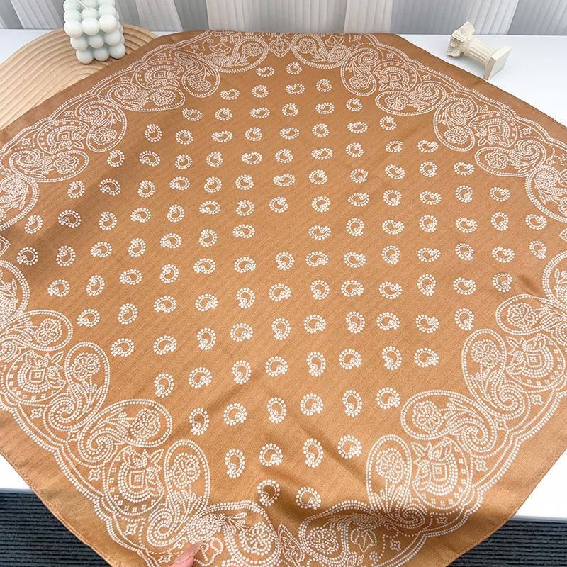 British Retro Cashew Flower Small Square Scarf Silk Scarf Casual Shawl Headscarf Summer Thin Scarf Suit Shirt Scarf