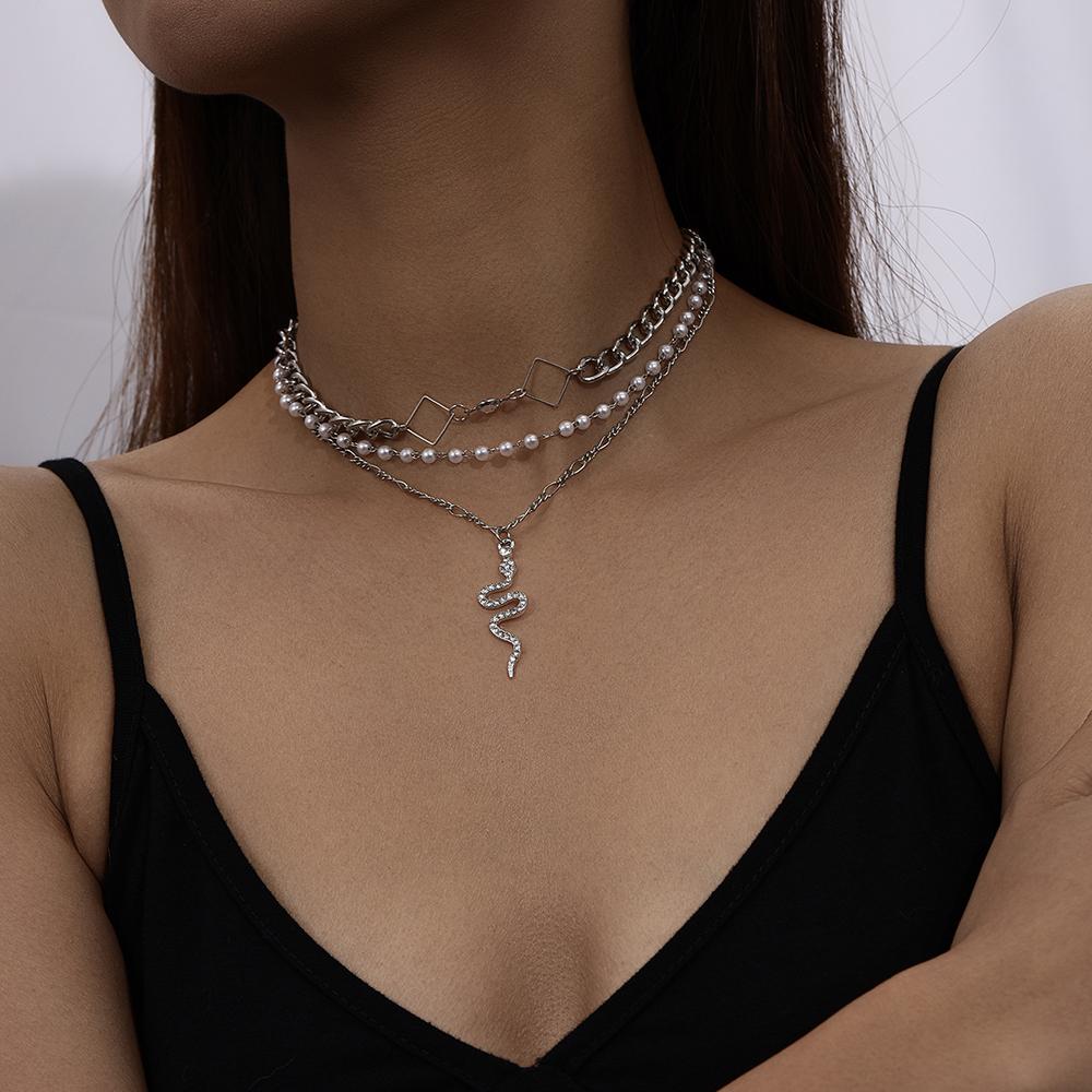 2pcs Gothic Religious Cross Pendant Necklace Pearl Beaded Choker Necklaces for Women Girls Punk Jewelry Gifts