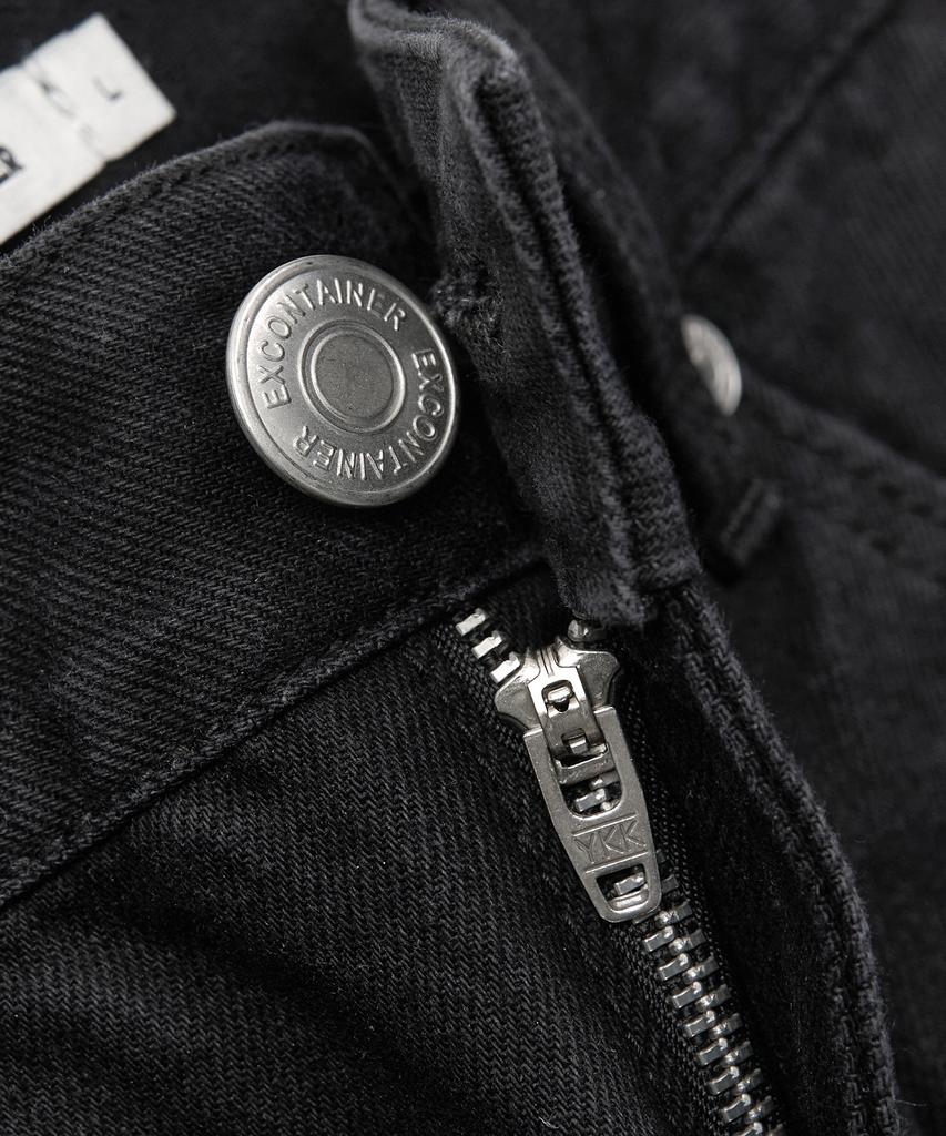 X Container Grunge Pocket Flare Denim Pants (Black)