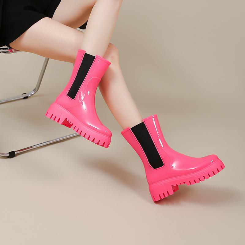 2024 Women Outer Wear Rain Boots Cute Waterproof Shoes Korean Short Slip Slip Shoes Women Rain Boots Thick Sole Rubber Shoes