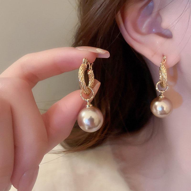 Brincos de Borla Pérola Sense Premium Agulha de Prata Celebridade Elegante Moda Brincos de Temperamento Brincos Longos de Diamante Flash de Luxo Leve Mulheres