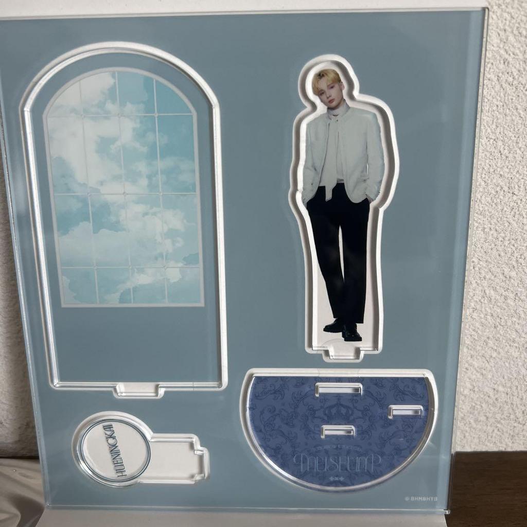 [USED] TXT Hueningkai Acrylic Stand and Other Set