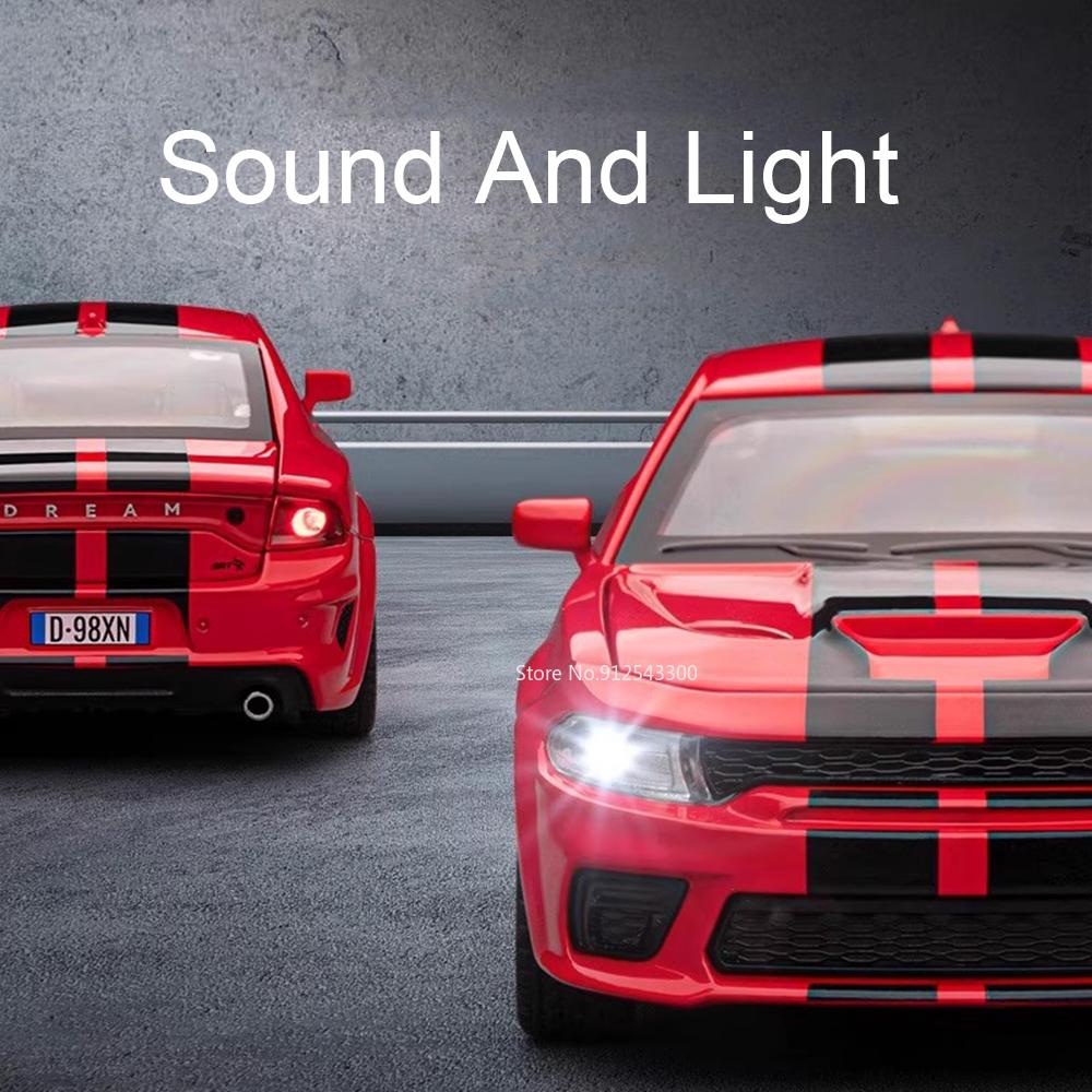 1:32 Scale Charger 1970 Classic Car Model Toy Alloy Diecasting Pull Back Sports Cars Models Sound Light Gifts for Kids Boys