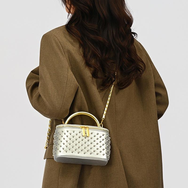 Niche pearl portable small box bag women's new versatile chain bag fashion shoulder messenger bag