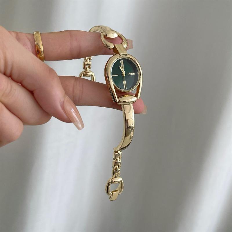 Simple Women's Wristwatches Stainless Steel Strap Small Dial Fashionable Exquisite Quartz Watches for Woman Relojes De Mujer