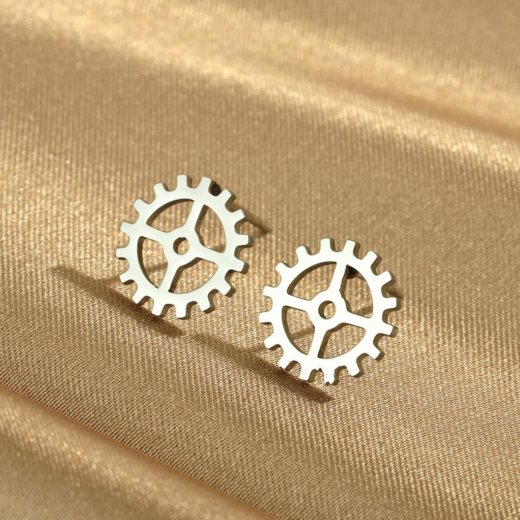 Kinitial Laser carved fashionable stainless steel earrings Pair of steampunk wheel gear  men earings study anniversary gift